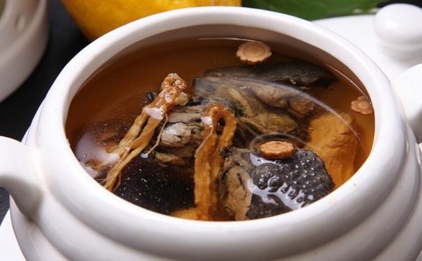 女性预防月经不调吃什么？哪些食物可以预防月经不调？[