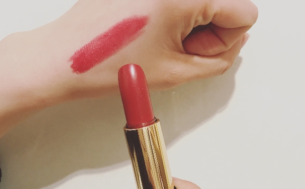 兰蔻菁纯唇膏122多少钱？兰蔻丝绒唇膏122价格(1)