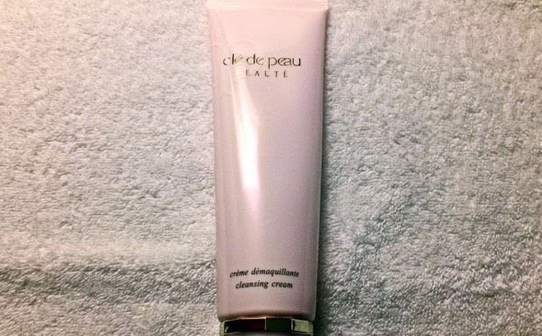 cpb卸妆乳好用吗？cpb卸妆乳怎么样？(1)