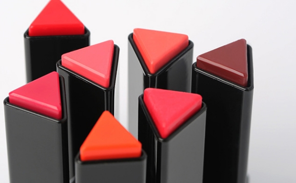 VDL三角口红好不好用？vdl菱形口红试色(1)