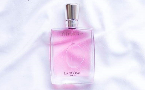 兰蔻和迪奥香水哪个好？兰蔻和迪奥香水推荐(1)