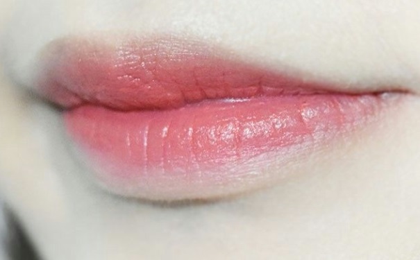 西柚色口红适合什么肤色？西柚色口红有哪些呢？(1)