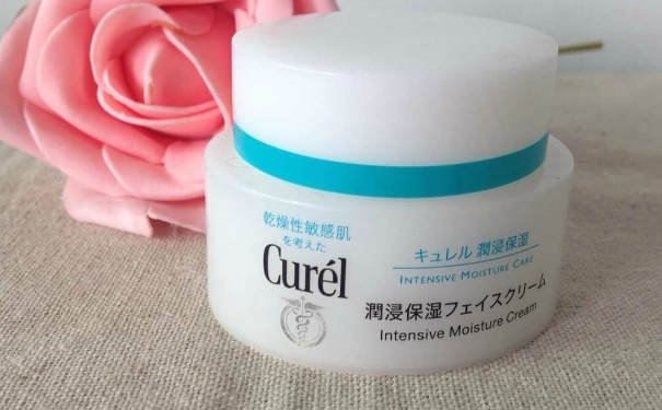 珂润浸润保湿滋养乳霜多少钱？珂润保湿乳霜怎么样？(1)