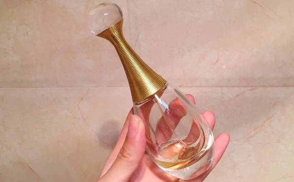 迪奥真我香水适合多大年龄？迪奥真我香水适合的年龄(1)