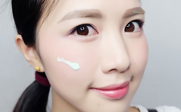 隔离霜会脱妆吗？隔离霜脱妆怎么办？(1)