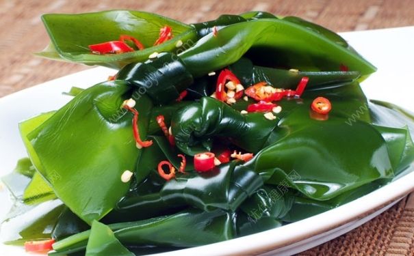 女生多吃哪些食物有利于胸部发育？日常哪些食物有助于丰胸？(1)