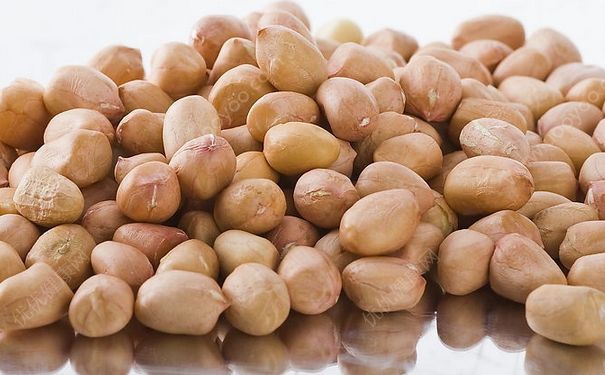 日常丰胸饮食有哪些？女人吃什么对胸部好？(1)