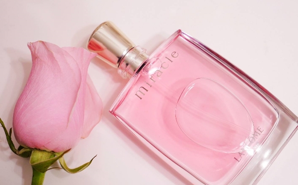 兰蔻奇迹香水好用吗？兰蔻奇迹香水怎么样？(1)