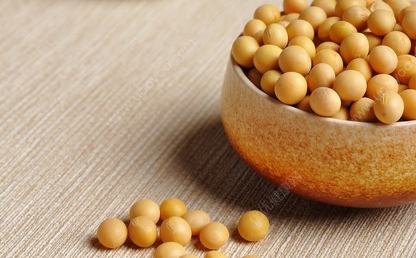 平胸的妹子吃什么能长胸？如何自制营养丰胸食谱？[图]