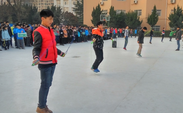 男生跳绳能长高吗？男生跳绳可以长高吗？(1)