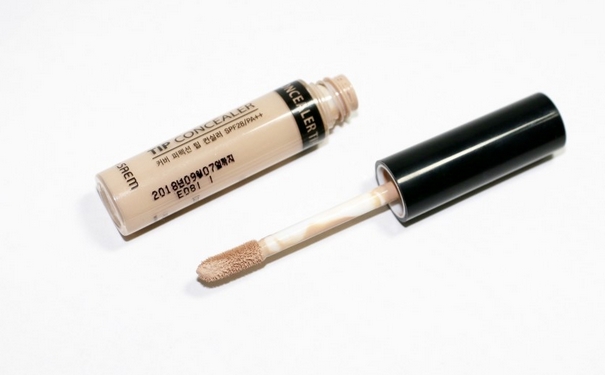 遮瑕膏和隔离霜哪个先用？先用遮瑕膏还是隔离霜？(1)