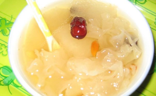 女生吃什么对胸部发育好？怎么吃才能够促进胸部发育？[