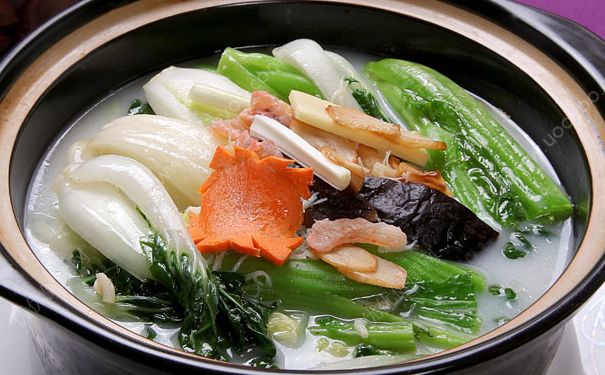 饮食丰胸哪些食谱有效果？女性要长胸吃什么比较好？(1)