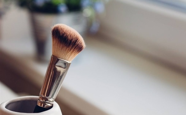 化妆刷可以晒太阳吗？化妆刷怎么晾干？(1)