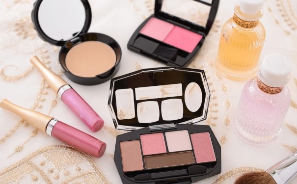 哑光是什么意思？化妆品哑光好不好？(1)