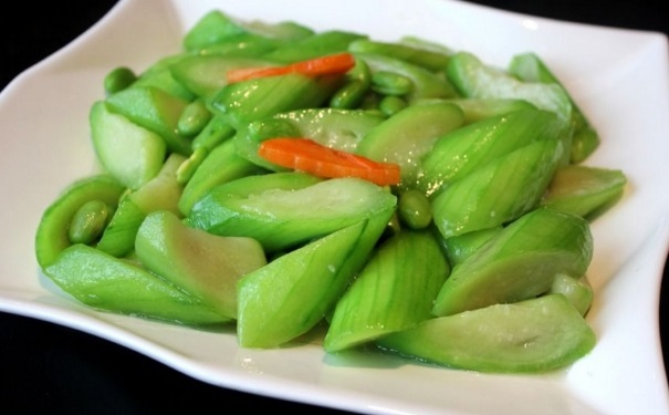 哪些食物有助治疗哮喘呢？哮喘我们有什么食疗方呢？(1)