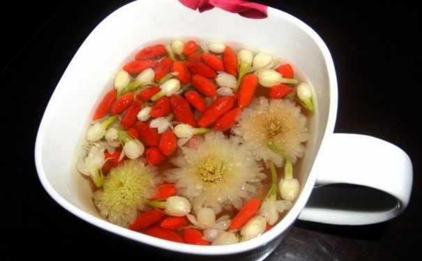 枸杞菊花茶的功效作用有哪些？泡制枸杞菊花茶有什么技巧？(1)