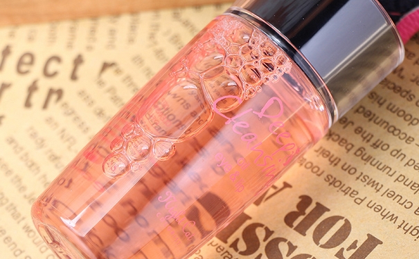 卸妆水去黑头好吗？卸妆水去黑头有效果吗？(1)