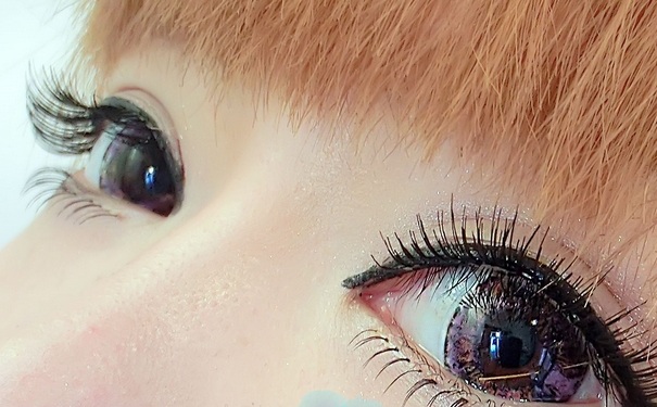 戴着美瞳睡觉会怎么样？睡觉戴美瞳会怎样？(1)
