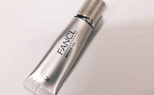 适合年轻女性的眼霜有哪些？哪些眼霜适合年轻女性使用？(1)