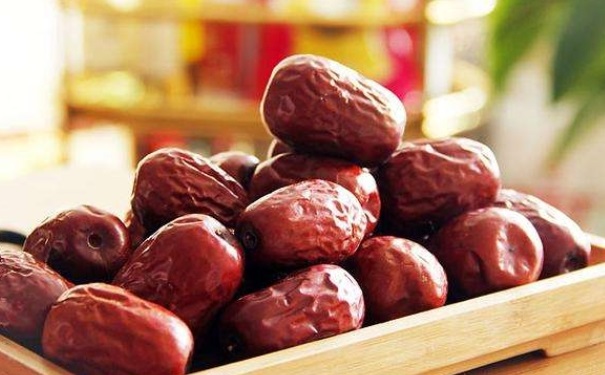黑枣和红枣有什么区别？黑枣和红枣的区别有哪些？(1)