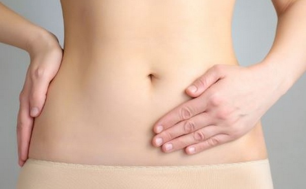 剖腹产后小肚子有点疼怎么回事？剖腹产后小腹疼痛正常吗？(1)