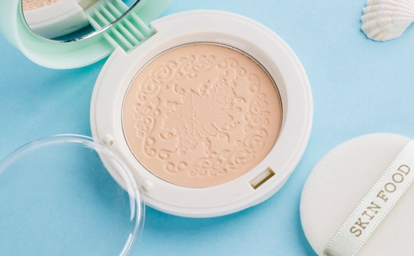 粉饼可以用刷子扫吗？粉饼可以用粉刷吗？(1)