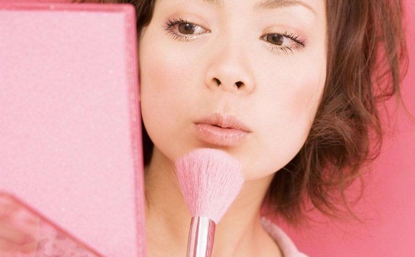 脸胖怎么化妆好看？脸大怎么化妆好看？(1)