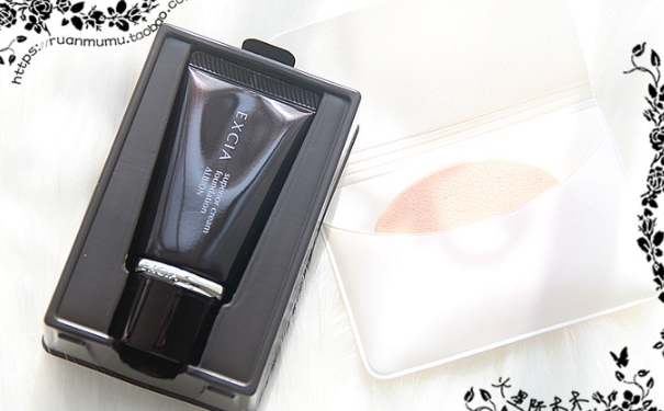 excia蜂浆粉霜怎么样？excia蜂浆粉霜色号有哪些？(1)