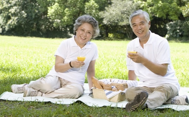 预防老年痴呆的食疗方法有哪些？哪些食物可以预防老年痴呆？(1)
