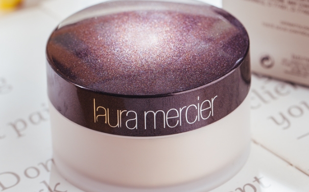 laura散粉真假怎么看？罗拉散粉真假辨别(1)