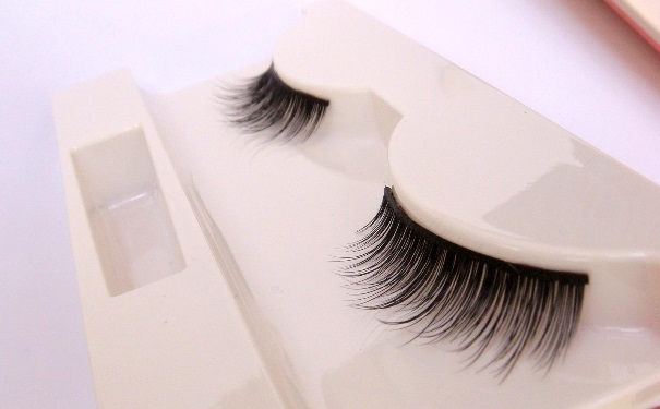 假睫毛能重复使用吗？假睫毛怎么清洗？(1)