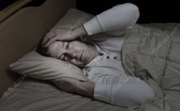 老年人失眠了怎么办？老年人失眠该吃什么？(1)