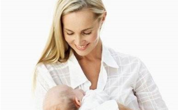 哺乳期月经褐色是什么原因？哺乳期月经是褐色的咋回事？(1)