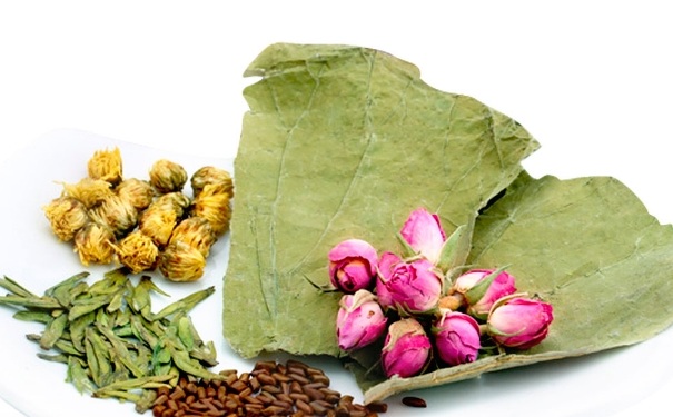 玫瑰荷叶茶的做法是怎样的？玫