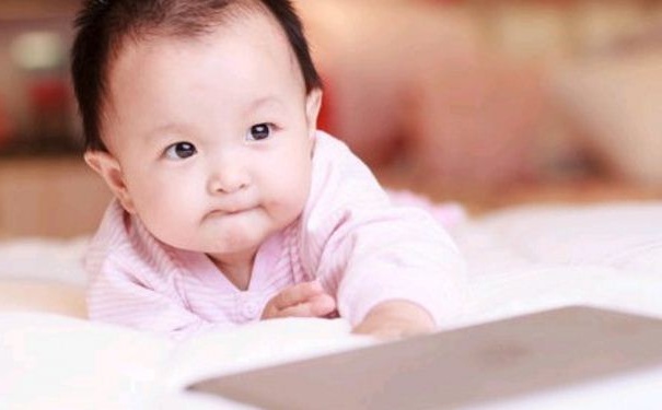 婴儿疝气会有哪些症状？该如何预防宝宝疝气？(1)