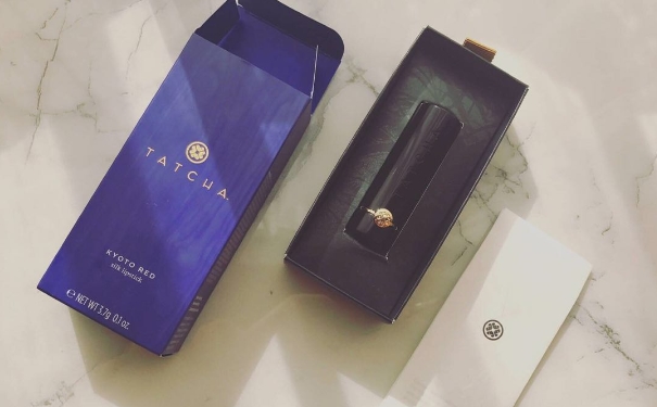 tatcha口红色号有哪些？tatcha口红试色(1)