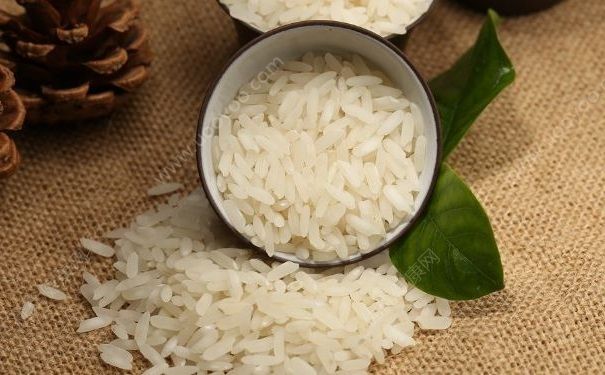 云南玉溪疑出现用塑料做的大米，塑料大米是怎么回事？(3)