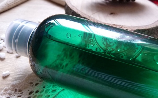 油性皮肤夏天用什么爽肤水？夏天油性皮肤用什么爽肤水？(1)