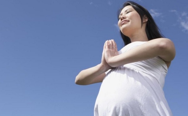 孕期吸二手烟的危害有哪些？孕妇如何避免二手烟的危害？(1)