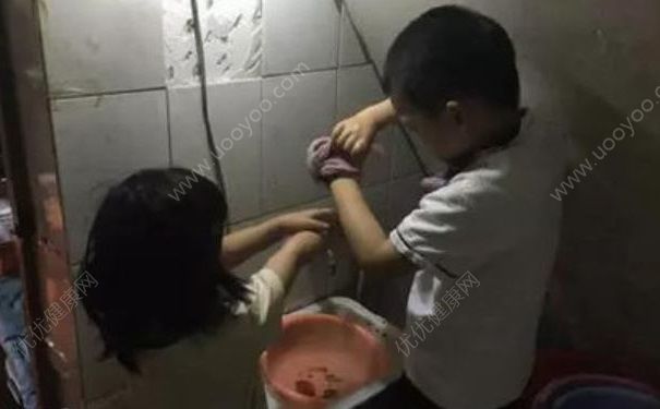 女儿高烧40.2度昏迷一整天，爸爸在喝酒不管，发高烧该怎么办？(4)