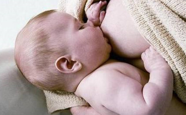 哺乳期月经量多正常吗？哺乳期月经量多需要治疗吗？(1)
