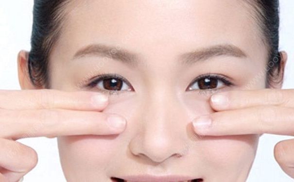 帮助消除眼袋的方法有哪些？平常该怎样祛除眼袋？(1)