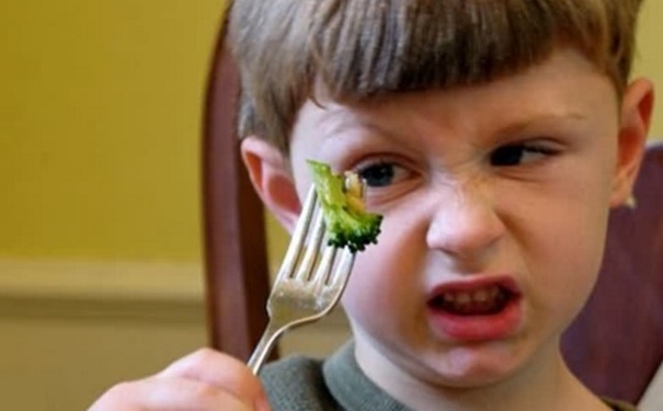 幼儿挑食是怎么回事？幼儿挑食该怎么办？(1)