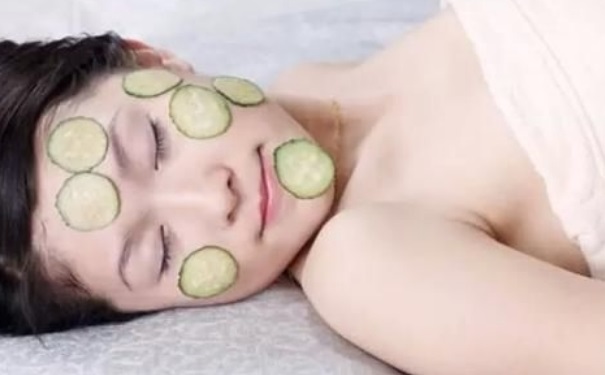 黄瓜敷脸可以去痘痘吗？黄瓜敷脸去痘效果好吗？(1)