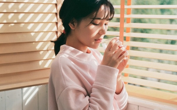 生活中哪些行为会使痛经加重？哪些生活方式会加重痛经？(1)