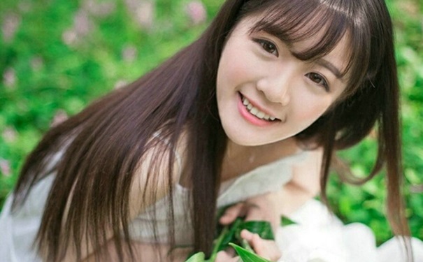 脸部三角区为什么会长痘痘？脸部三角区长痘痘应该怎么办？(1)