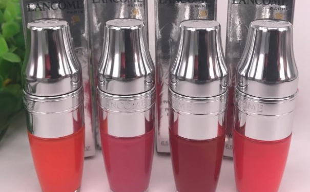 兰蔻摇摇气垫唇油真假怎么辨别？兰蔻摇摇气垫唇油真假辨别(1)