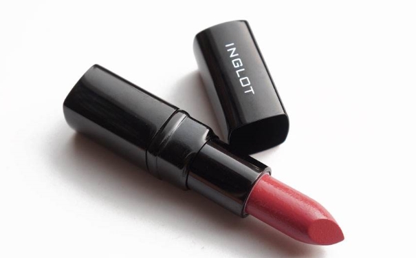 inglot哑光唇膏怎么样？inglot哑光唇膏好用吗？(1)