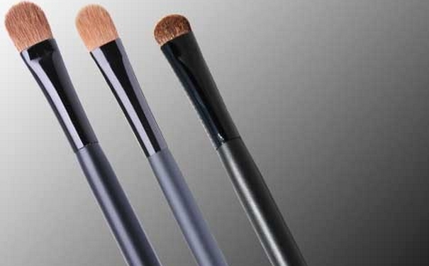 makeupshow魅卡秀是什么牌子？makeupshow化妆刷是哪个国家的？(1)